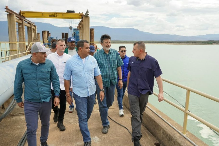 Ministro Carlos Mast revisa Plan de Fortalecimiento Hídrico en los 5 ejes del estado Falcón