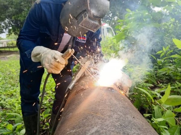 40.000 familias son atendidas con reparación de avería en aducción de 30 pulgadas en Yaracuy