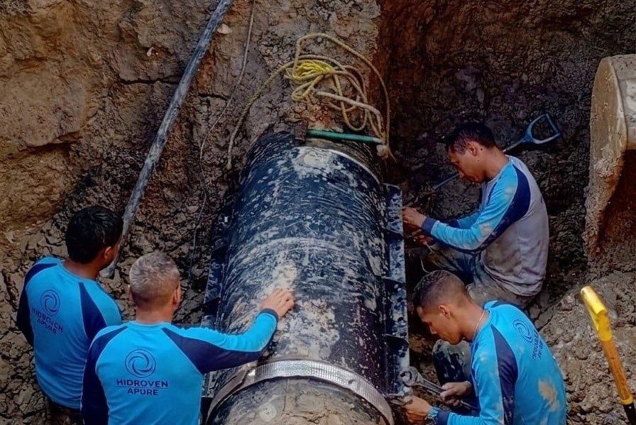 Hidroven reparó tubería de 24 pulgadas optimizando servicio hídrico a 16.000 familias apureñas