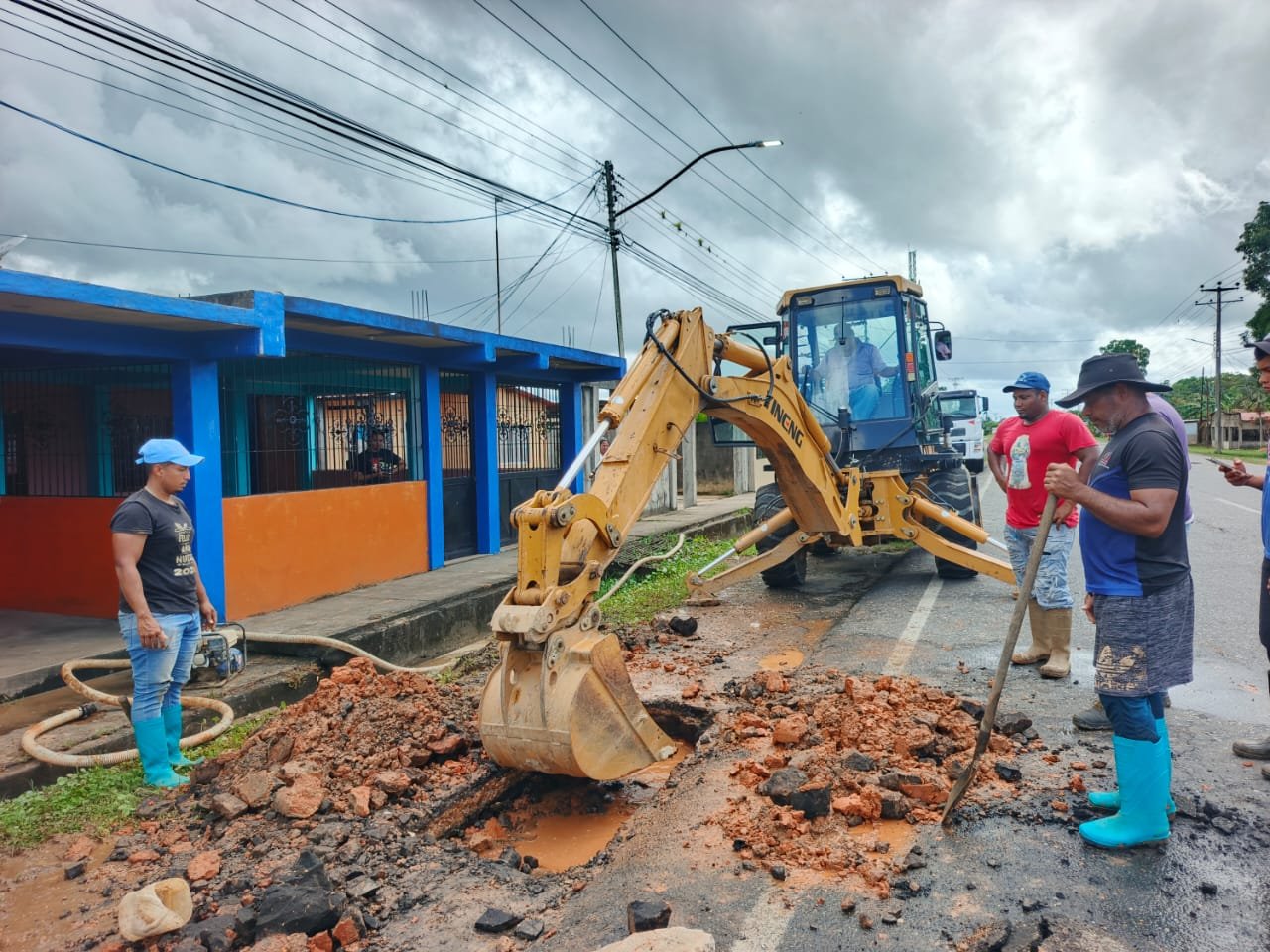MinAguas restablece suministro de agua tras la reparación mayor en la Troncal 15 de Tucupita