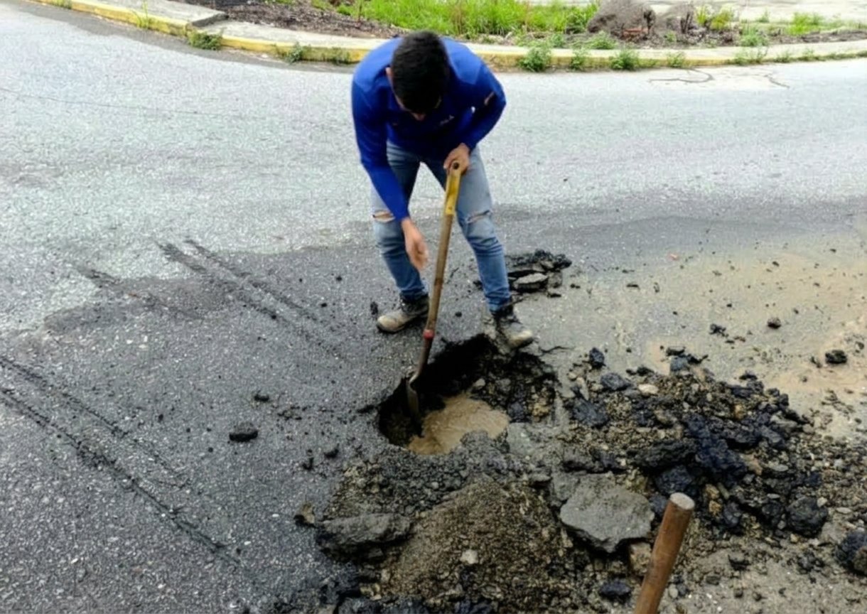 Gobierno Bolivariano garantiza agua potable a más de 1.740 familias en Mérida
