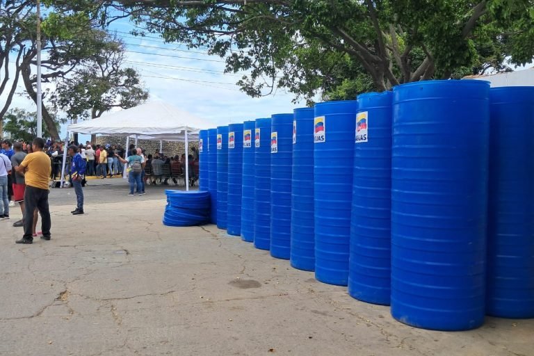 Gobierno Nacional entregó 20 plantas potabilizadoras de agua para Sucre