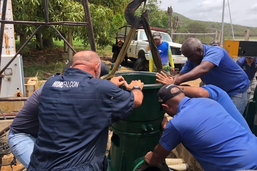 Gobierno Bolivariano ejecuta instalación de motor y bomba en planta Mapará de Falcón