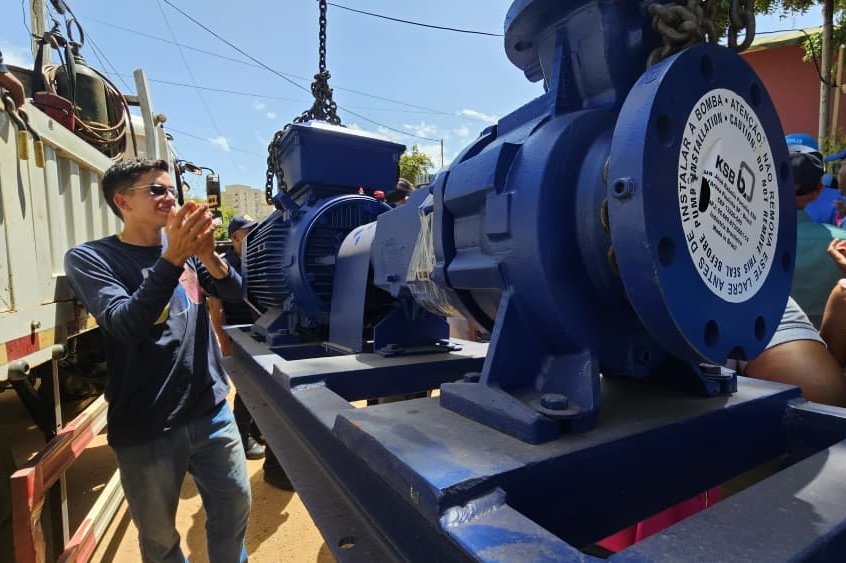 Gobierno nacional entrega equipos para construcción de dos estaciones de bombeo en Zulia