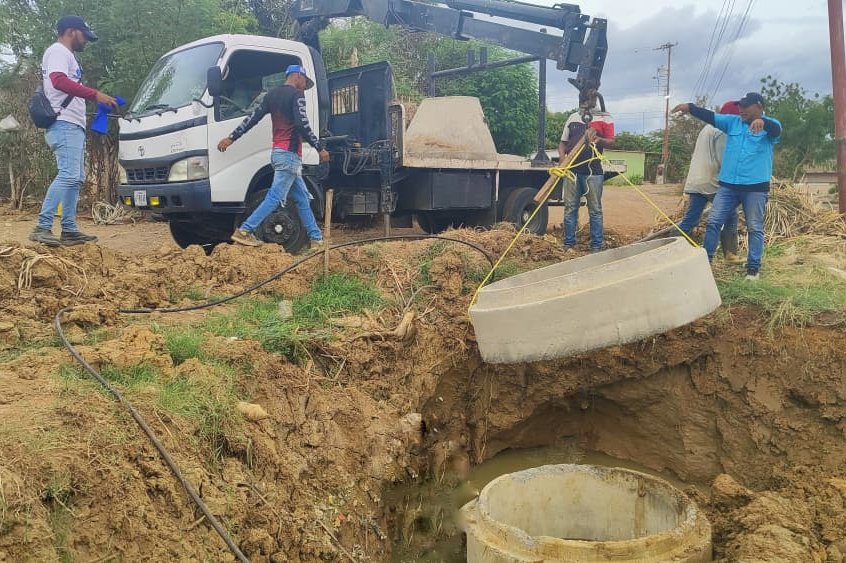 Gobierno Bolivariano optimiza sistema de aguas servidas en El Renacer de Falcón