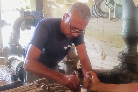 Reparada avería en tubería de 20 pulgadas en el sector La Silsa del estado Miranda