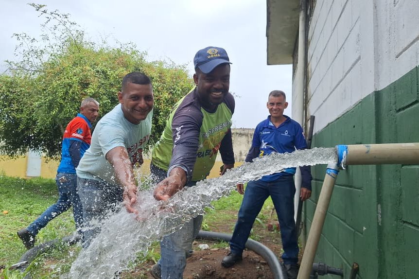 Gobierno Bolivariano rehabilita pozo profundo en el municipio Caroní