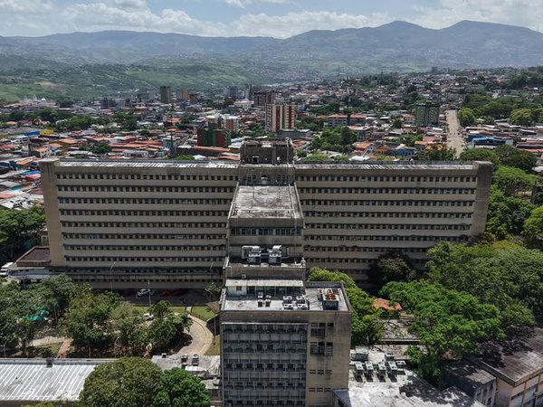 MinAguas inspecciona red de agua potable y saneamiento en Hospital Central de San Cristóbal “Dr. José María Vargas”