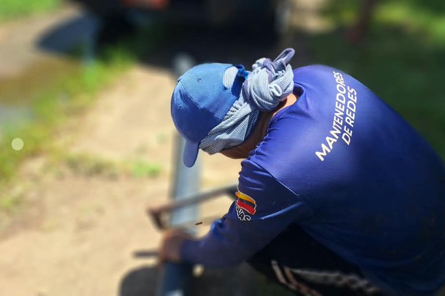 Gobierno Bolivariano atiende a familias bolivarenses tras reparación de averías de agua en Ciudad Bolívar
