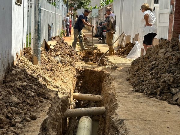 Inician sustitución de 120 metros de colector para aguas servidas en Coche