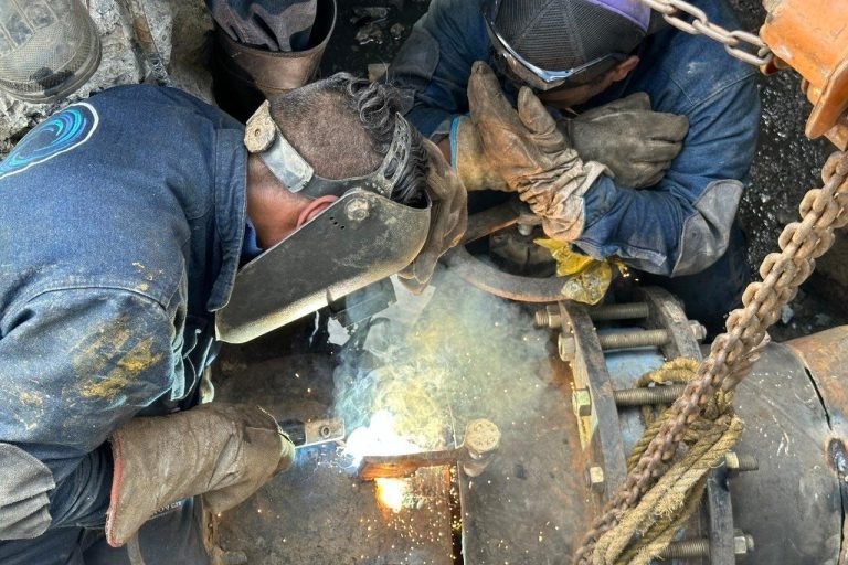 Gobierno Bolivariano optimiza red hídrica en el sector La Majada