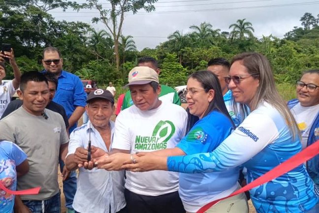 Hidroven fortalece el acceso al agua potable en comunidades indígenas de Atures en el estado Amazonas