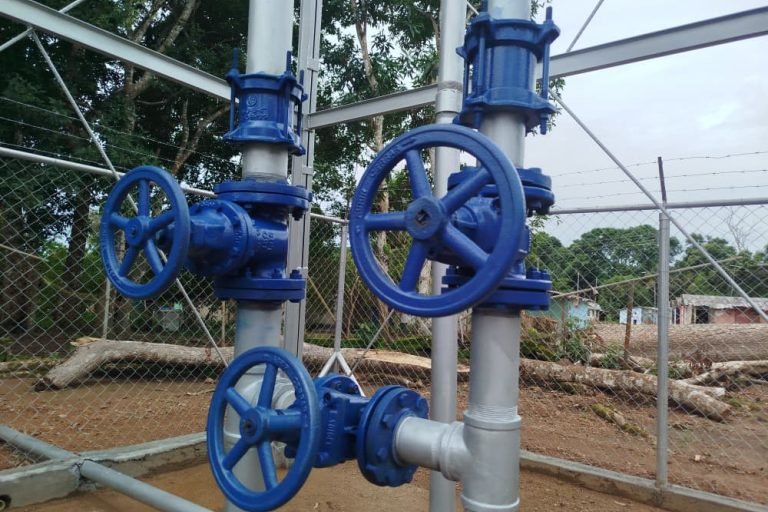 Hidroven fortalece el acceso al agua potable en comunidades indígenas de Atures en el estado Amazonas