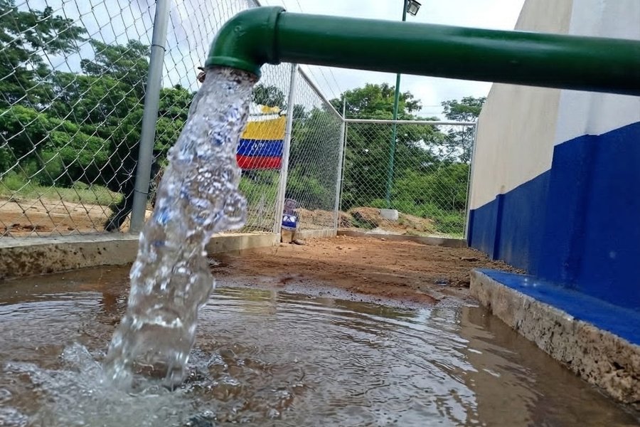 Hidroven fortalece el acceso al agua potable en comunidades indígenas de Atures en el estado Amazonas