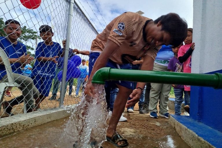 Hidroven fortalece el acceso al agua potable en comunidades indígenas de Atures en el estado Amazonas