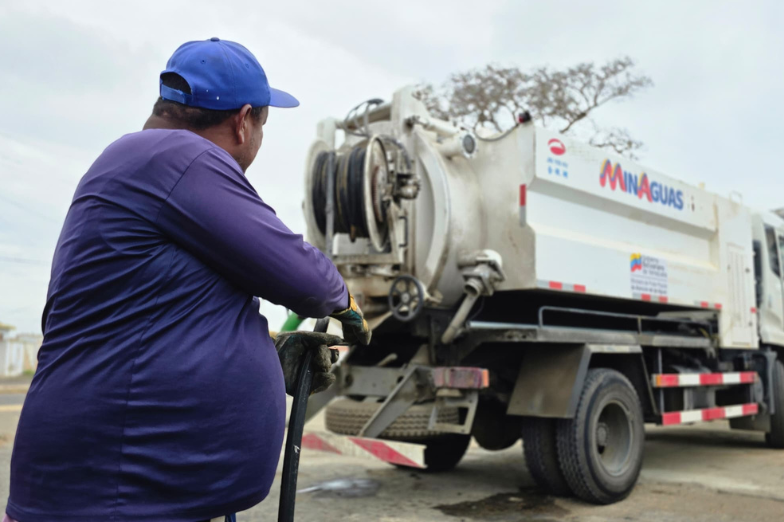Gobierno Bolivariano ejecuta plan de saneamiento en atención a más de 5.800 familias en Falcón