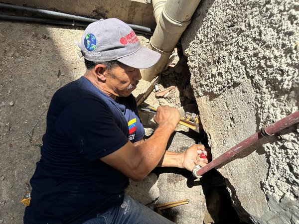 Culmina sustitución de 200 metros de tubería para agua potable en El Cementerio