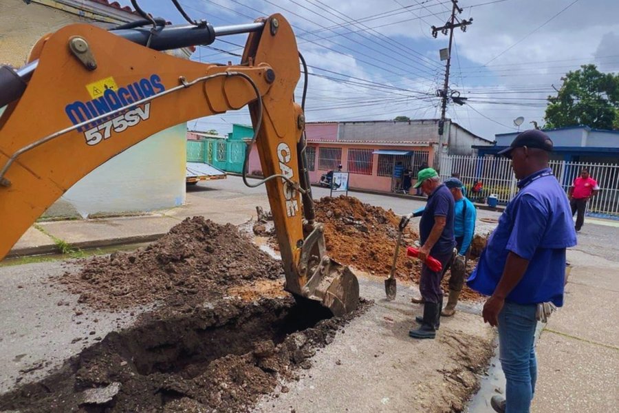 Sustituyen 10 metros de colector en el sector El Paraíso de Maturín
