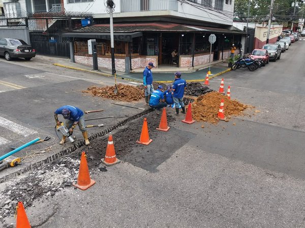 Hidroven mejora servicio de agua potable a 80 familias en San Cristóbal