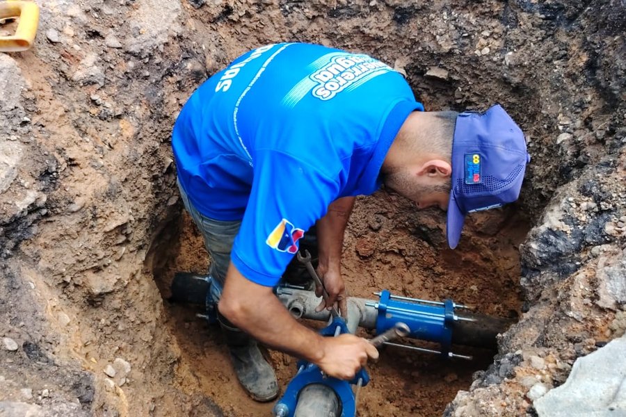 Hidroven mejora servicio de agua potable a 80 familias en San Cristóbal