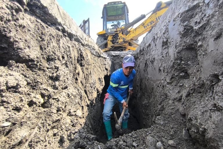 En Yaracuy optimizan red de aguas servidas con sustitución de colector principal