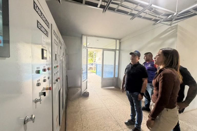 Minaguas inspecciona acueducto Puente Blanco en el estado Bolívar