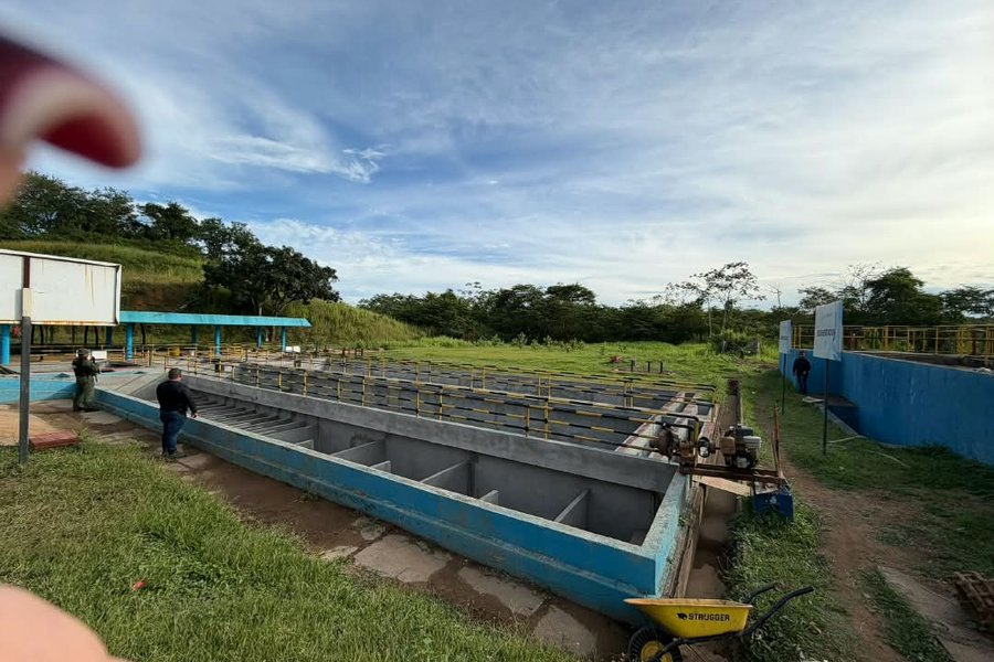 Minaguas inspecciona acueducto Puente Blanco en el estado Bolívar