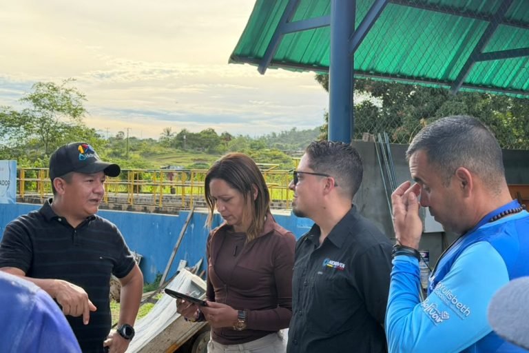 Minaguas inspecciona acueducto Puente Blanco en el estado Bolívar