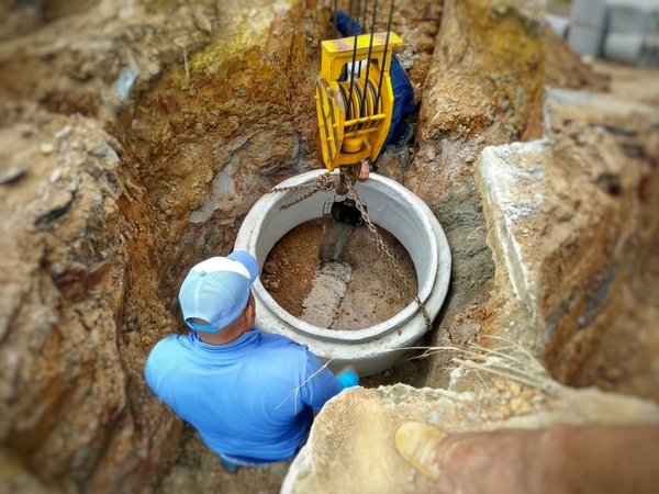 Construyen colector para aguas servidas en la parroquia Churuguara del estado Falcón