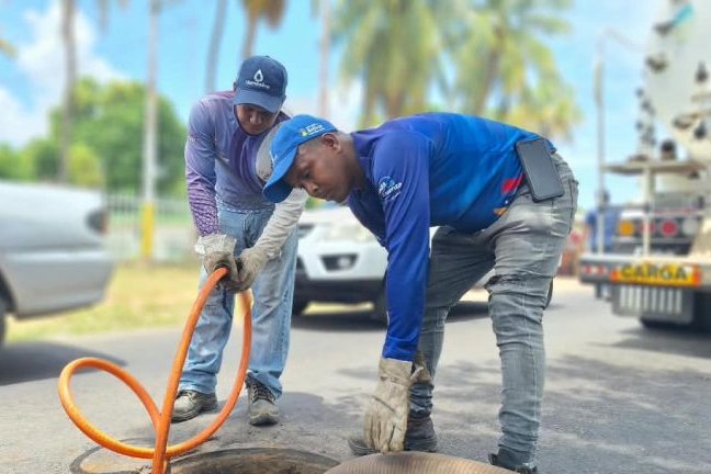 MinAguas mejora red de aguas servidas en Angostura del Orinoco