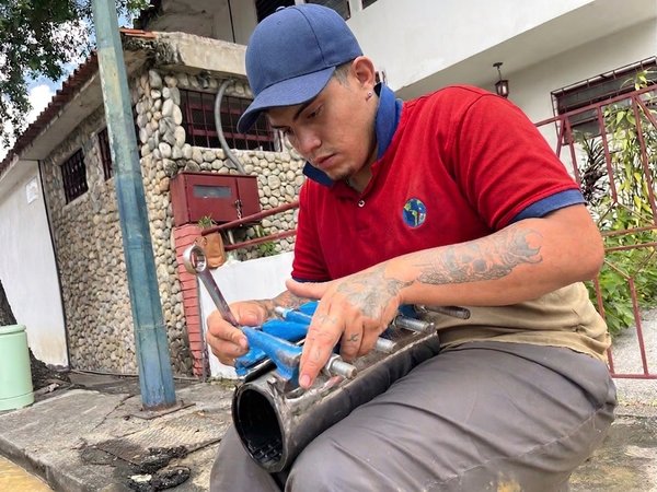 Sustituyen 20 metros de colector en el sector Osma del estado Miranda