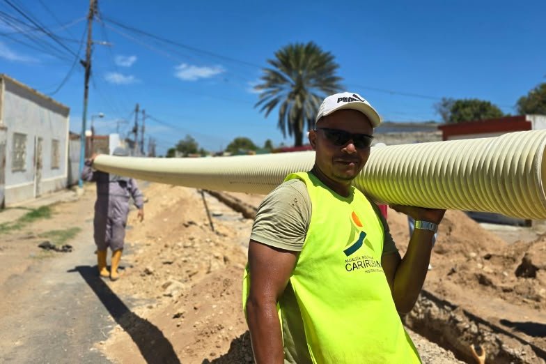 MinAguas culminan sustitución de 114 metros de colector de aguas servidas en Falcón