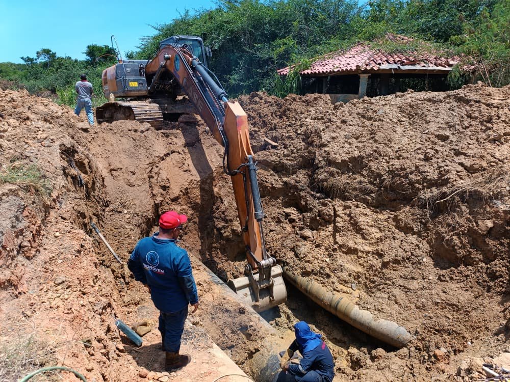 Hidroven mantiene trabajos correctivos en la Av. Bicentenario de Higuerote