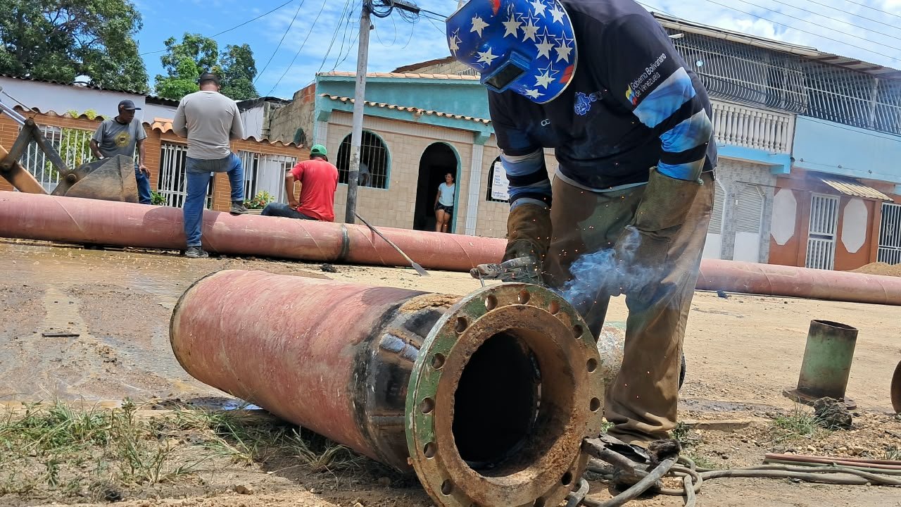 Hidroven sustituye 76 metros de tubería en el alimentador principal de la avenida Panamericana del estado Sucre