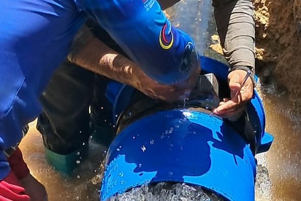 Hidroven sustituye 76 metros de tubería en el alimentador principal de la avenida Panamericana del estado Sucre