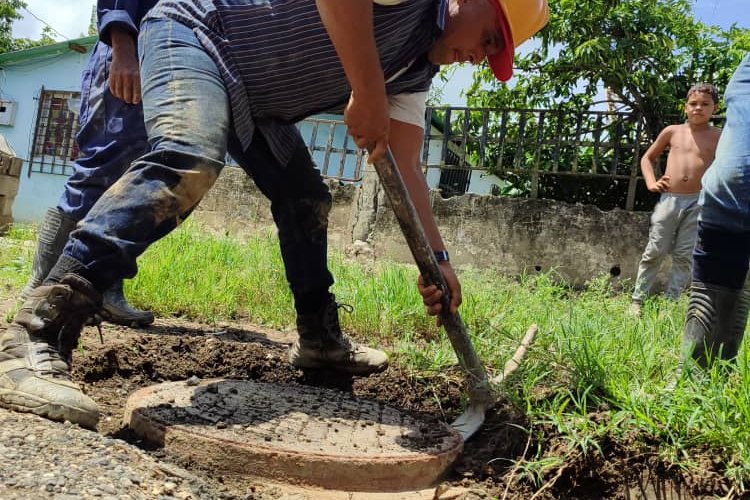 Hidroven avanza en la optimización del sistema de aguas servidas en el municipio Páez