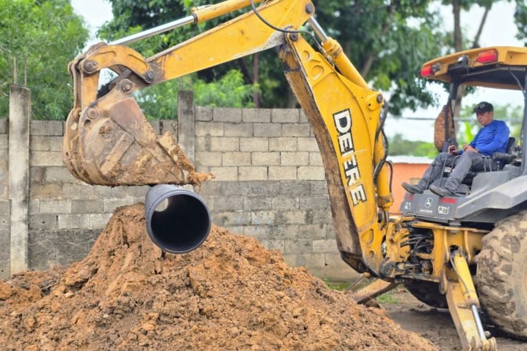 Gobierno Nacional ejecuta construcción de colector de 8 pulgadas en Villa de Sión para atender a 133 familias