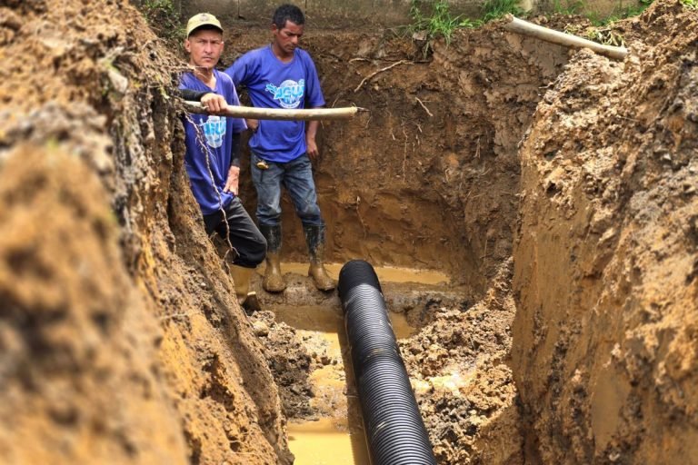 Gobierno Nacional ejecuta construcción de colector de 8 pulgadas en Villa de Sión para atender a 133 familias