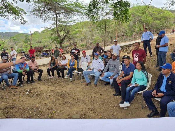 MinAguas realiza encuentro comunitario en Falcón