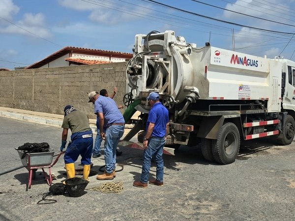 Poder Popular consolida mejoras en sistema de aguas servidas del municipio Los Taques
