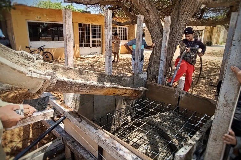 Gobierno Bolivariano ejecuta reparación de tubería matriz y garantiza agua potable a más de 4.000 familias en Paraguaná