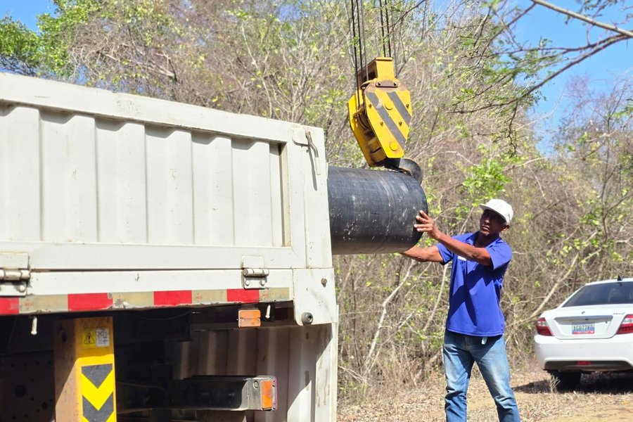 Gobierno Bolivariano sustituye 12 metros de tubería en planta El Cristo y atiende a 3.300 familias en Falcón