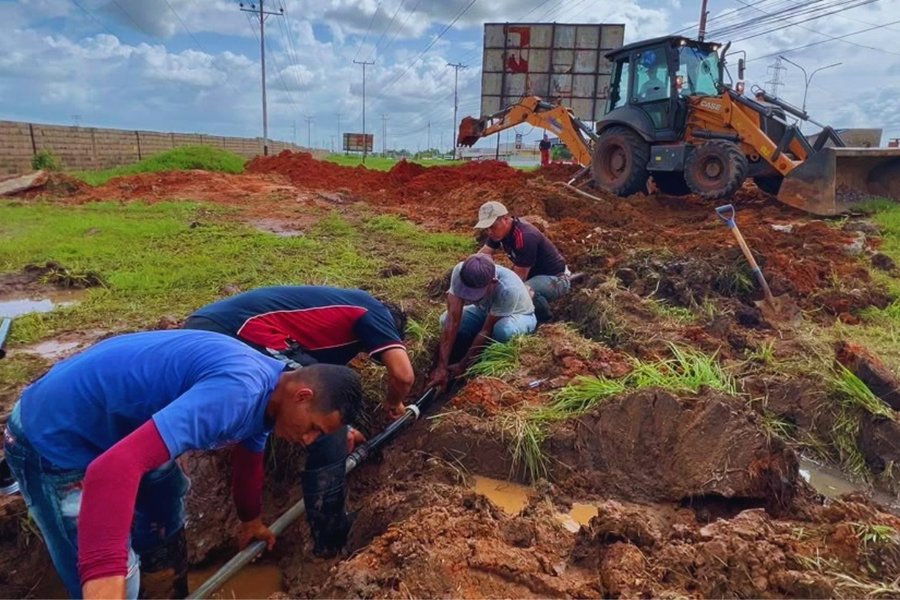 Hidroven repara avería en acueducto de 48 pulgadas de la avenida Bella Vista de Maturín