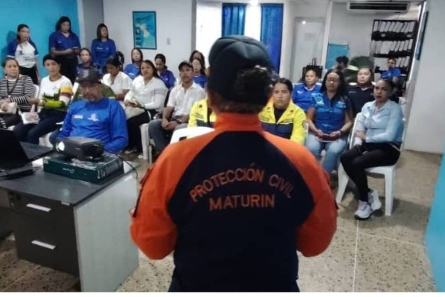 La Fuerza Trabajadora de Hidroven en Monagas recibe charla sobre la crisis climática