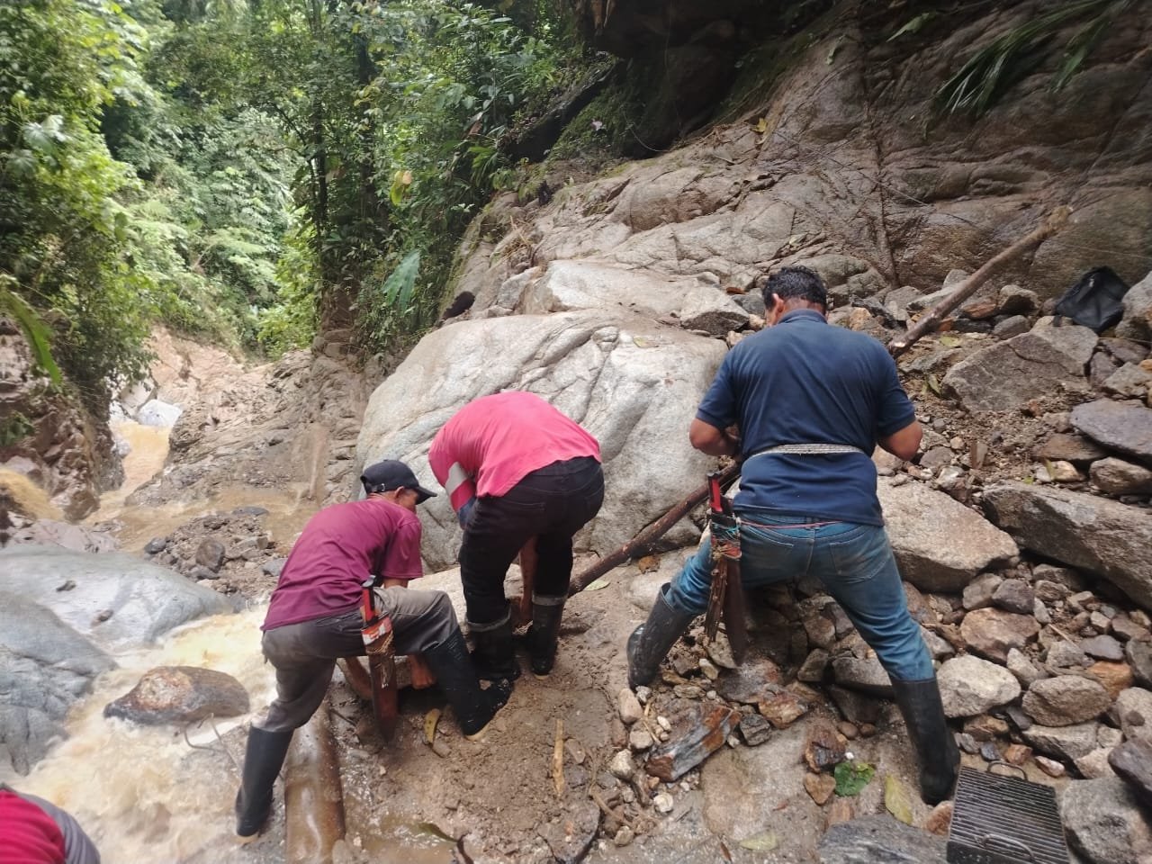 Hidroven mejora servicio de agua potable a 650 familias en Mérida