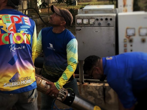 Instalan nuevo equipo sumergible en planta José Leonardo Chirino en Falcón