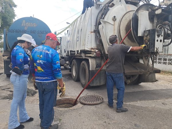 Hidroven ejecuta plan de mantenimiento del sistema de aguas servidas en el estado Sucre