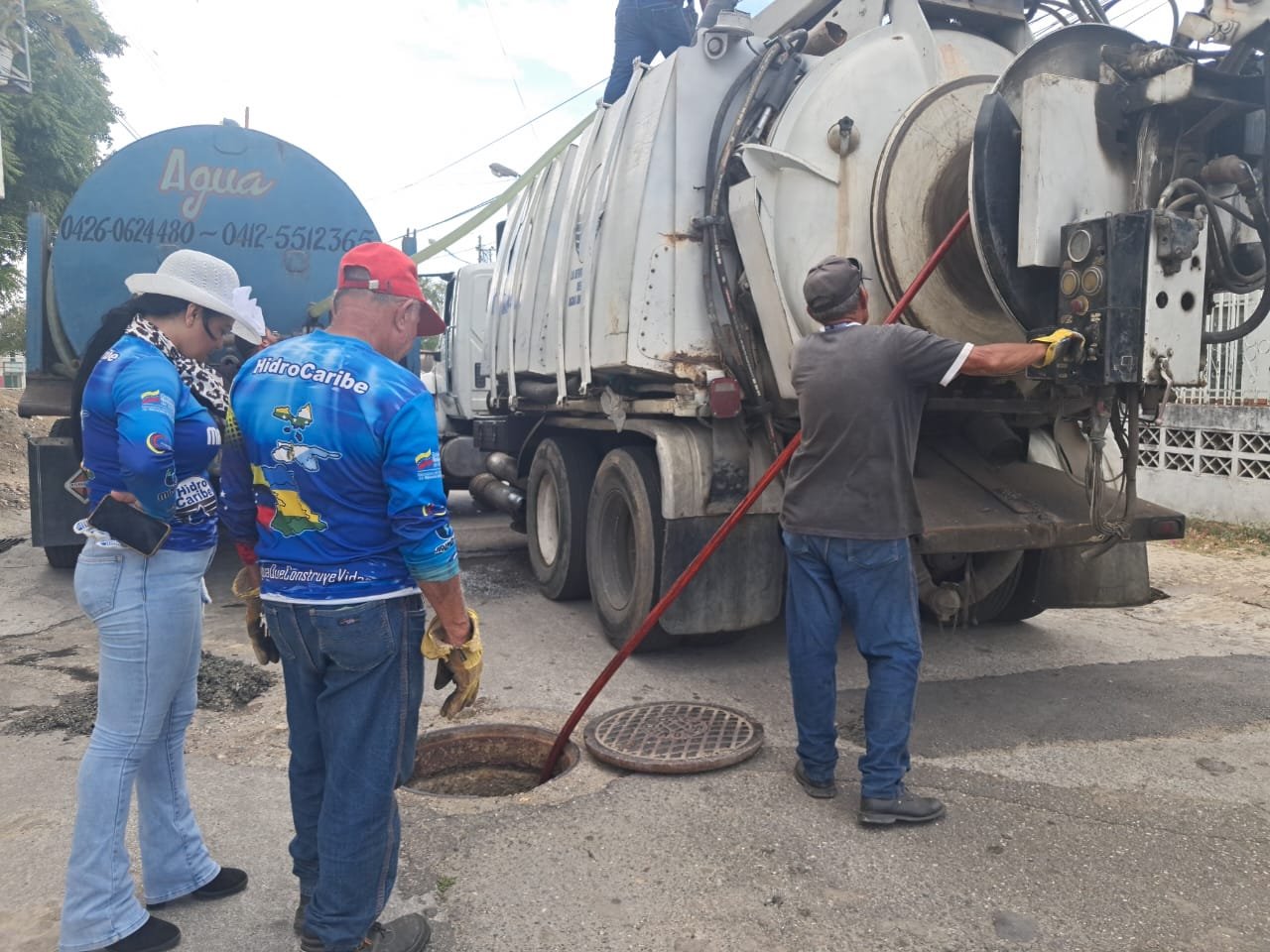 Hidroven ejecuta plan de mantenimiento del sistema de aguas servidas en el estado Sucre