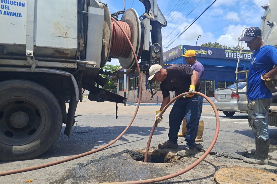 Hidroven ejecuta plan de mantenimiento del sistema de aguas servidas en el estado Sucre