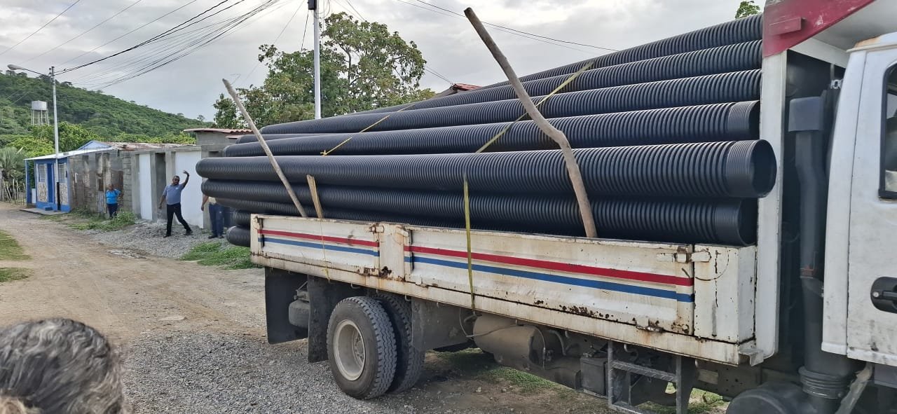 Gobierno Bolivariano entregó 5.958 metros de tubería para fortalecer sistema hídrico en Yaracuy